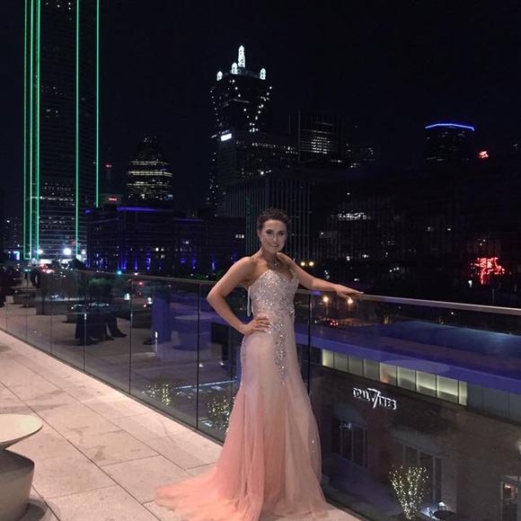 Amazing light pink dress - Picture 3 of 6